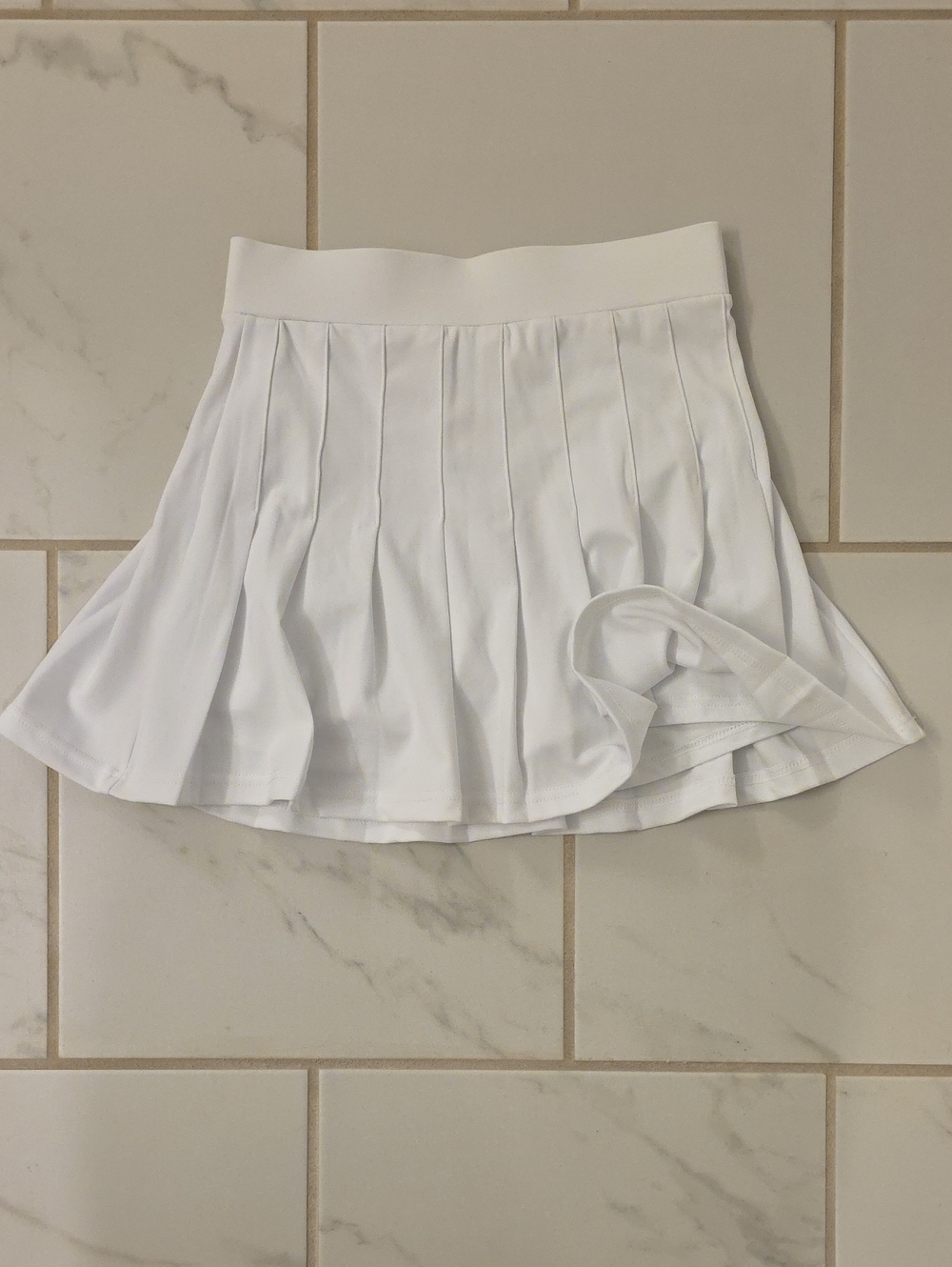 Size Small Brand New White Pleated Tennis Skort
